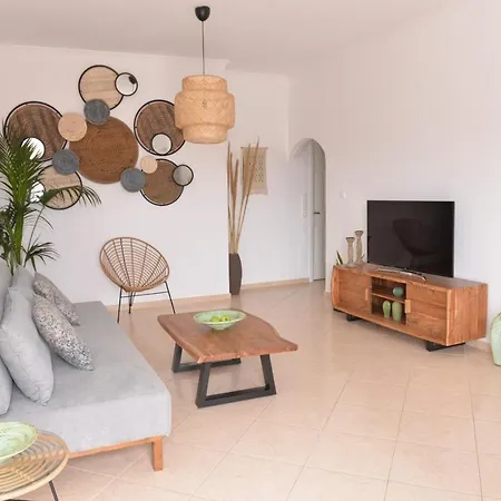 아파트 Milos Del Sol 아다마스